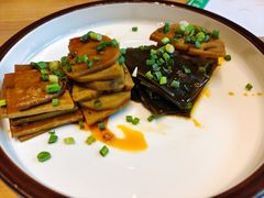 素卤拼-临界音乐酒馆·小龙虾·江湖菜(华熙LIVE·鱼洞店)