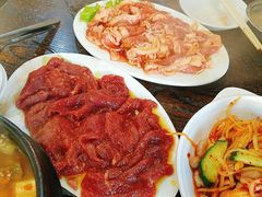 肥瘦相间-韩风烤牛肉冷面店