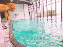 -上海滴水湖皇冠假日酒店