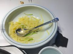 -费大厨辣椒炒肉(高铁吾悦广场店)