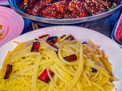 -粉墨特色菜·烧烤音乐酒馆