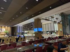 -飨食汇全日制餐厅·昆山皇冠假日酒店(九方店)