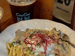 -CowCow其其·牛杂咖啡公司(六运店)