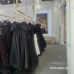 -喜爱高定婚纱摄影