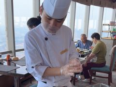 -怡豪大饭店·银顶旋转餐厅