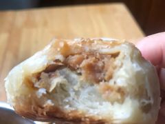 榨菜鲜肉月饼-王家沙点心店(南京西路总店)