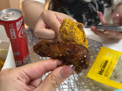 -BHC炸鸡(明洞总店)