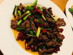 -临江餐馆二楼美食部落