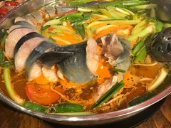 -亮欢寨酸汤鱼(沙冲路店)