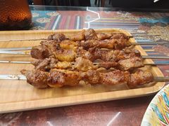 -乡村馕坑肉·烧烤·新疆菜·本地人更爱吃(阿勒泰首店)