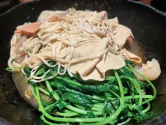 -万记麻辣烫国展总店