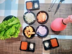 -烤肉村·多素拌韩国料理 다소반(虹泉路店)