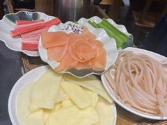 -肖肖酸萝卜鱼火锅(总店)