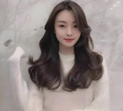 -米娜护肤造型