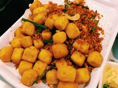 -新大咀港式茶餐厅(宝山万达店)