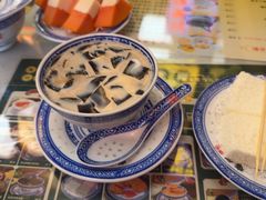 -广信牛奶甜品世家(台东店)