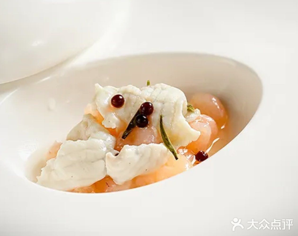 揭秘太湖边的黑珍珠餐厅，带你品味顶级美味