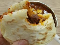 肥肠夹饼-代四孃牛华豆腐脑美味小食(总店)