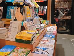 -西西弗书店&矢量咖啡(凯德晶萃广场店)