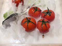 番茄脆菇沙拉-小大董·烤鸭(王府井apm店)