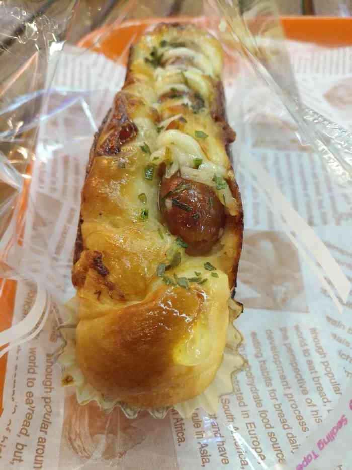 baker烘焙先生(万胜广场店)-"万胜广场负一楼的一家烘焙店,主要是卖