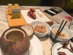 -汤城小厨•粤菜•靓汤(西直门凯德MALL店)