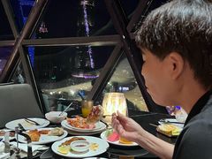 -东方明珠·空中旋转餐厅