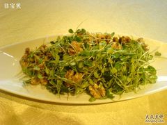 香椿核桃仁-三义和酒楼(广渠门店)