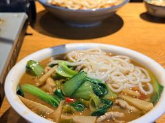 -牛八宝桂林米粉(八里庄店)