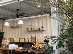 -花苑里咖啡(威远店)