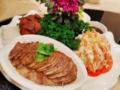 万峦猪脚-巷语私房料理(华一实业大厦店)
