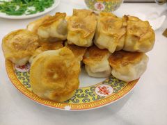 西葫芦羊肉锅贴-鸿宾楼(展览馆路店)