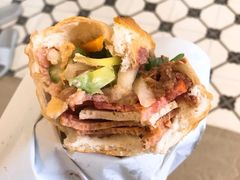 -Bánh Mì Huynh Hoa