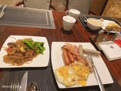 -三亚湾海居铂尔曼度假酒店