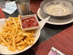 -WOLFGANG PUCK KITCHEN & BAR(迪士尼小镇店)