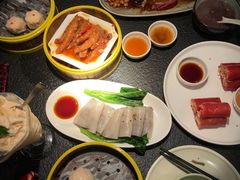 -蝴蝶里·粤菜·点心(滨江龙湖店)