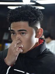 -贝勒爷专业男发