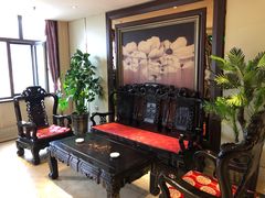 等位区-三棵饭店