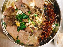 -花溪王记牛肉粉(四季花溪商场店)