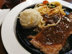-豪客来牛排(空港华联店)
