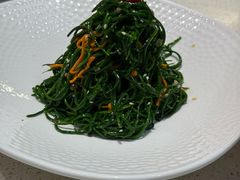 虫草花拌沙葱-伊祥·敦煌楼