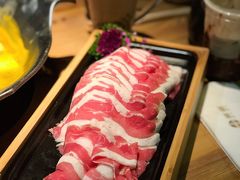 -湊湊火锅·茶憩(杭州湖滨银泰in77店)