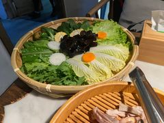 -尚尚仙·酸汤猪手·猪肚鸡火锅(华联万柳购物中心店)