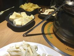 -尚品小土屋涮毛肚(李沧万达店)