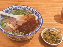 -嘻小北·兰州清汤牛肉面(太平洋森活天地店)