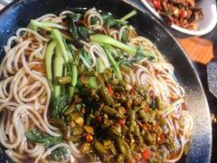 -钟掌勺忘不了地道湘菜(新天地假日广场店)