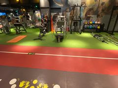 -VLines耀能运动24小时·月付制健身(京广桥店)