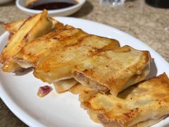 麻辣牛肉锅贴-金谷园饺子馆(北邮总店)