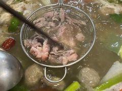 -乡土黄·鲜牛肉火锅·小龙虾(兴业街店)
