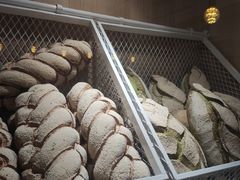 -顶东面包花园·生日蛋糕(世博店)